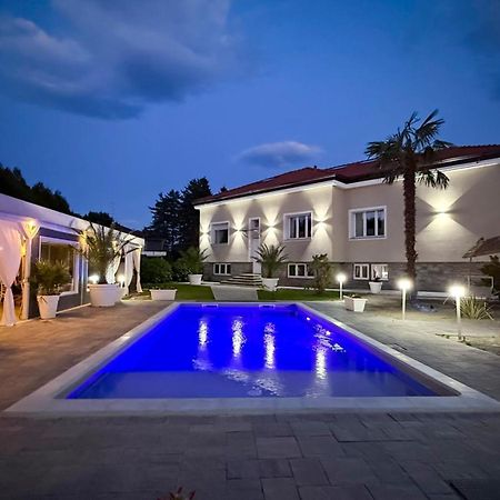 Villa Marchese Lake Maggiore Сома Ломбардо Екстериор снимка