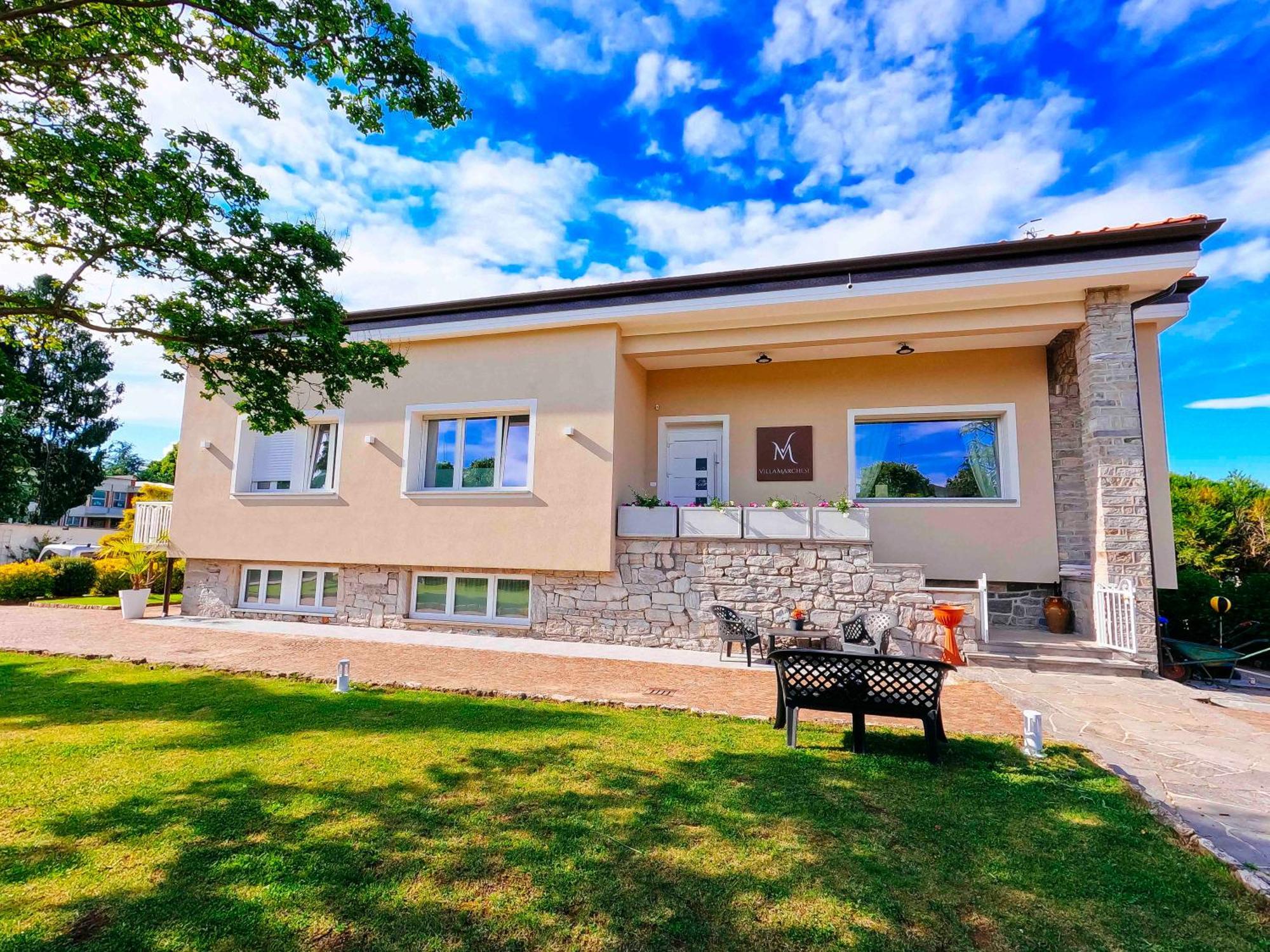 Villa Marchese Lake Maggiore Сома Ломбардо Екстериор снимка